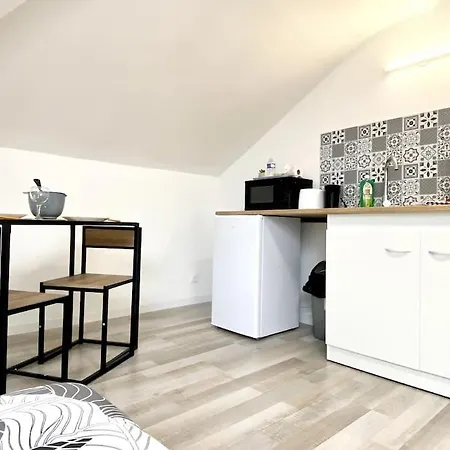 Lenova3 - Centre-ville - Tv - Wifi *